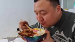 Chinese Guy Cooks Special Home style Stewed Mutton, And Eats It With Spicy Sauce | Mukbang