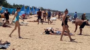 Стоит ли ехать в отпуск в Голубицкую? Гостевой дом Пальма тел. 89059706832 или 89238349204