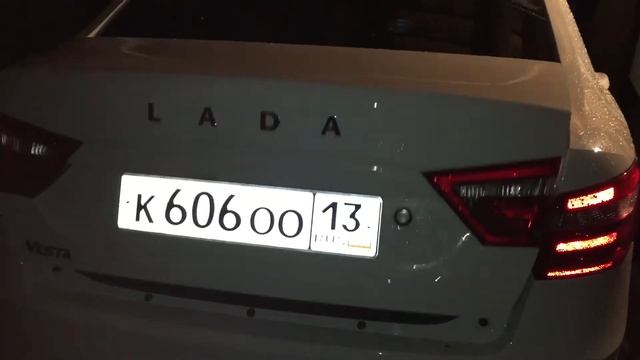 Газовые упоры багажника на Весту смотреть онлайн