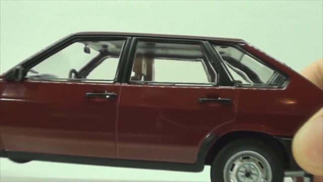 ВАЗ-2109 Спутник 1:24 Легендарные Советские автомобили Hachette № 74 ВИШНЕВАЯ ДЕВЯТКА! смотреть онлайн