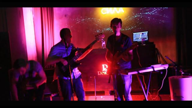 Коля Ефремов - Сияет, мерцает (live Dewar's Powerhouse, 12.06.14) смотреть онлайн