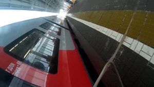 МЦК с велосипедом зажало дверями