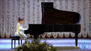 F. Chopin.  3 Ecossaises, op. 72 / Ф. Шопен. Три экосеза, опус 72; исп. Мария Козерог