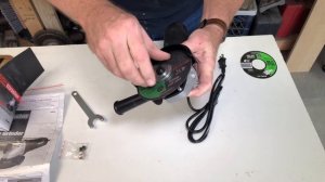 Harbor Freight 4.5 inch Drill Master Angle Grinder Unboxing & Review