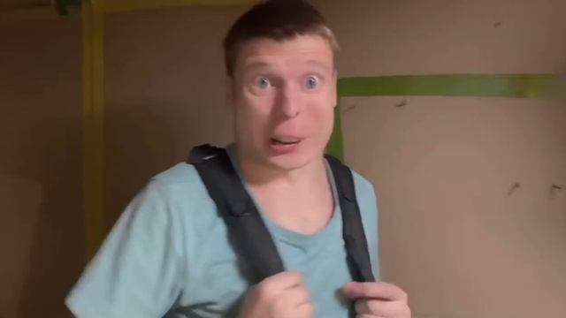 Побег из картонной ШКОЛЫ! смотреть онлайн