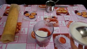 Крем для рулетов и пирогов из замороженной клубники