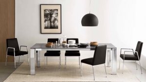 Какие кухонные столы самые практичные?