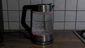 Чайник Polaris PWK 1711CGLD: пример работы