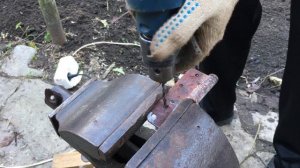 Как сделать простой метчикодержатель за 5 минут из металлолома