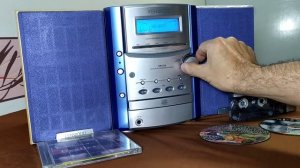KENWOOD HM-332 Minicomponente,,Espectacular Sonido!!   La marca # 1 en nitidez y calidad de sonido.