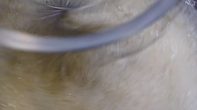 Миксер планетарный МПЛ-40 Abat - взбивание яичных белков смотреть онлайн