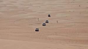 Liwa Desert - Lexus LX470, Landcruiser LX100, Pajero 3.8, Jeep Wrangler attempting to climb dune