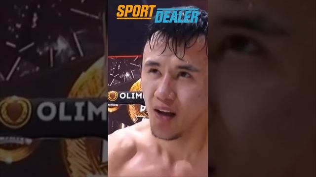 САМАТ РАЗГОВАРИВАЕТ СО ЗРИТЕЛЯМИ ВО ВРЕМЯ БОЯ!!!!