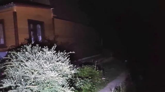 Переносной Фонарь прожектор для дачи, ночных прогулок ремонта автомобиля смотреть онлайн