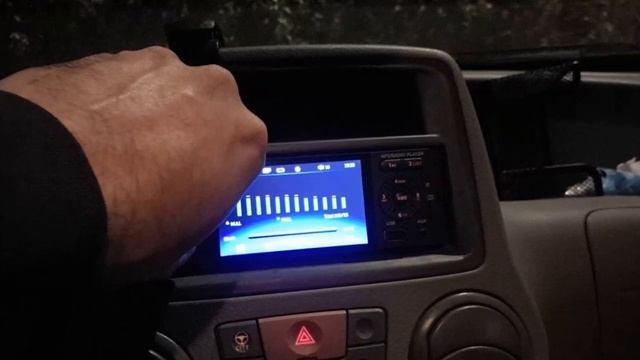 какой усилитель радиосигналов для автомагнитолы купить