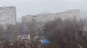 Последний снегопад 🌨 в 2021-ом году ❄️ час дня 🕐 8 апреля; Район Отрадное г. Москва