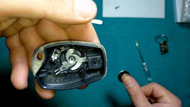 Sostituire Batteria Chiave Renault Master, Clio, Modus, Twingo, Kangoo - Opel Movano - Nissan NV400 смотреть онлайн