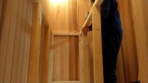 Отделка бани ИТОГ и обзор красивых полков в парной