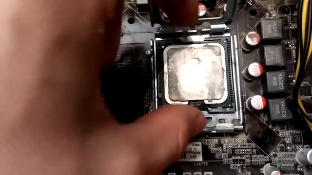 Процессор E5450 распаковка и установка в мой компьютер . Материнская плата Asus P5Q Pro смотреть онлайн