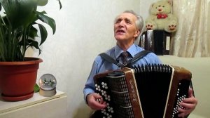 "Зимняя песня", (В этой деревне огни не погашены...). Поёт под баян Николай Краев.
