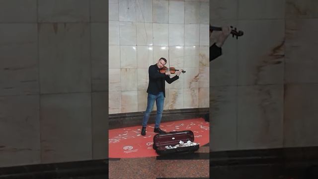 Владимир Семибратов. Музыка в метро. 06.10.2018. М.Теодоракис. "Сиртаки"