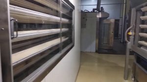 Как пекут хлеб Производство хлеба Линия батонов