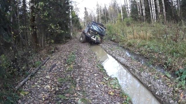 OFF-ROAD Ниссан атлас на военных мостах. смотреть онлайн