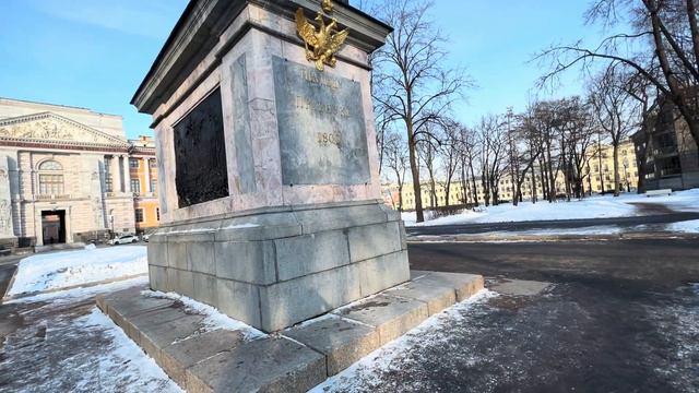 Зимний Санкт-Петербург, заглянули в дом Купцов Елисеевых, Михайловский Замок и в кинотеатр Аврора!