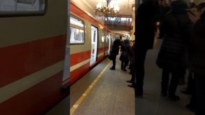 Новый поезд в метро, на первой линии в СПБ.Ⓜ🚇