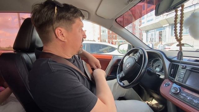 Один телефон починили а второй чудесным образом сломался Покупаем краснодарскую клубнику смотреть онлайн