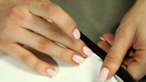 Как приклеить натяжной потолок