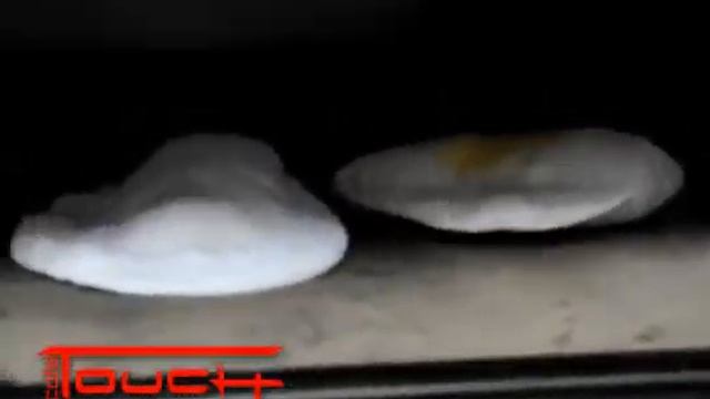 ЛЕПЕШКИ С КУНЖУТОМ И КУРКУМОЙ в TOUCH CAFÉ - ВИДЕО! смотреть онлайн