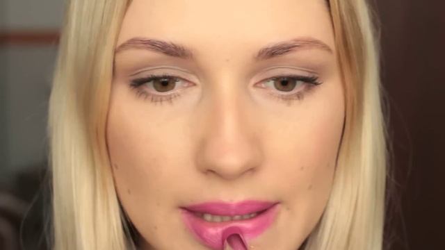 Помада AVON "Невесомость" / Все ОТТЕНКИ на Губах