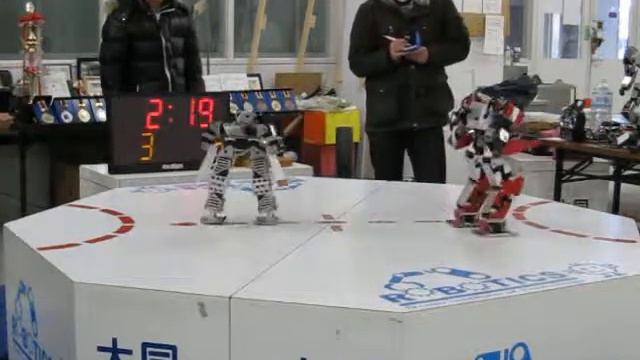 Битва роботов москва 16 сентября. Битва роботов. Битва роботов казань 2024 видео. Битва роботов москва. Битва роботов казань 2024 видео.