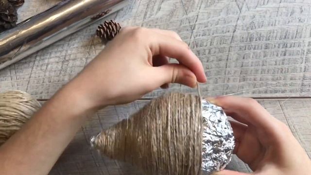 ОСЕННИЕ ПОДЕЛКИ из Шишек Поделки на тему Осень Поделки из природного материала Своими руками смотреть онлайн