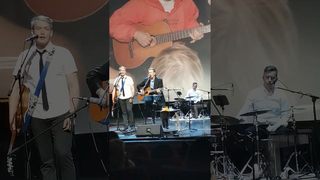 Олег Митяев и группа Ирония Судьбы "Изгиб гитары жёлтой" 20.04.2023 смотреть онлайн