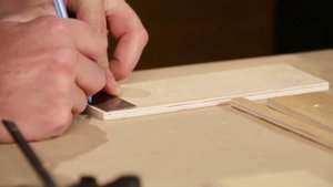 DIY: Светящаяся буква из фанеры 12+