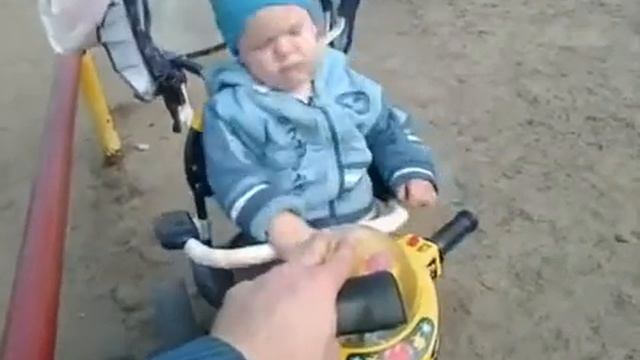 НАСТОЯЩИЙ АВТОЛЮБИТЕЛЬ НИКОГДА НЕ СПИТ ЗА РУЛЕМ!