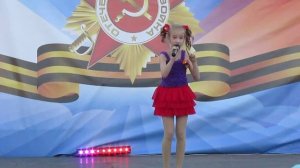 Аня Болотина "А мне бы петь и танцевать"