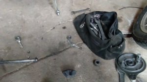 ПОЛОМАЛСЯ МОТ ? меняю на мотоцикле резинки и колодки