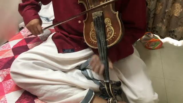 How to play on Violin  Raveme Maguva