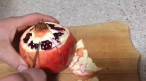 КАК ПРАВИЛЬНО ПОРЕЗАТЬ ГРАНАТ?👍🤗🔪