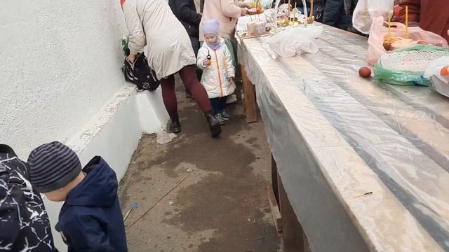 Испекла куличи / Ищем церковь / Наши покупочки смотреть онлайн