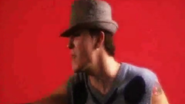 2 Small Feel 4 Me смотреть онлайн