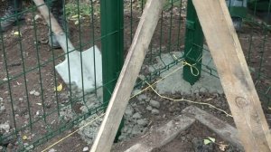 5 Бетонирование столбов 3D ограждения