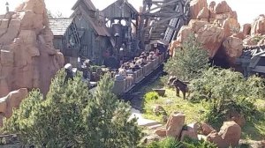 Диснейленд Американские горки от первого лица ( Disneyland )