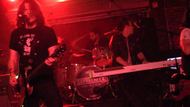 PHIL X DANIEL SPREE BRIAN TICHY FERLAZZO Roxanne LUCKY STRIKE SOUNDCHECK LIVE 4/20 смотреть онлайн