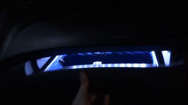 Подсветка бардачка - Hyundai Solaris смотреть онлайн