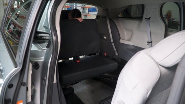 Toyota Sienna Hybrid Commercial Wheelchair Van Operation смотреть онлайн