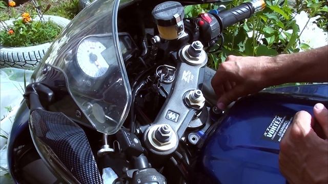 SUZUKI GSX R 750 из Японии Эпизод 2 Свечи, катушки. смотреть онлайн